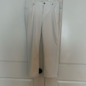 Chicos slimming girlfriend slim leg crop pants